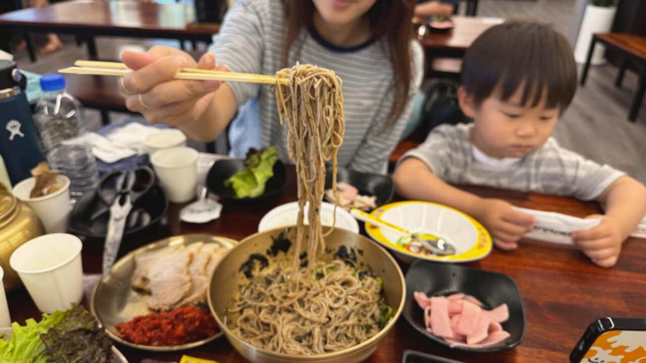 남한강막국수 들기름막국수 면발과 곁들임 반찬